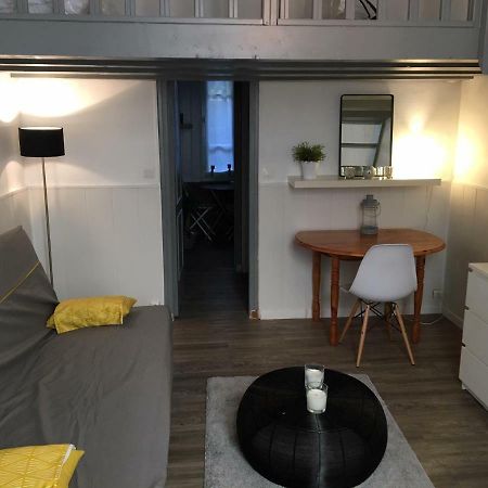 Studio Avec Mezzanine A 5 Min Des Arenes Et De La Gare Hotel Nimes Exterior foto